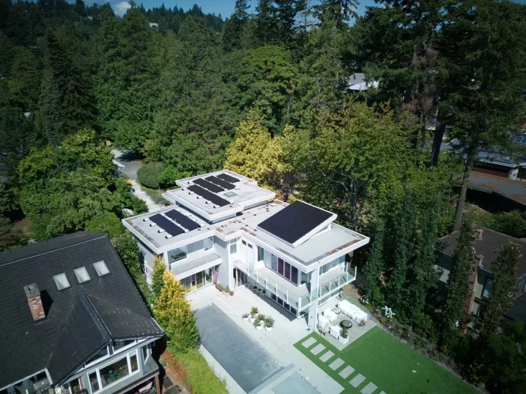 Solar installation in Victoria, BC